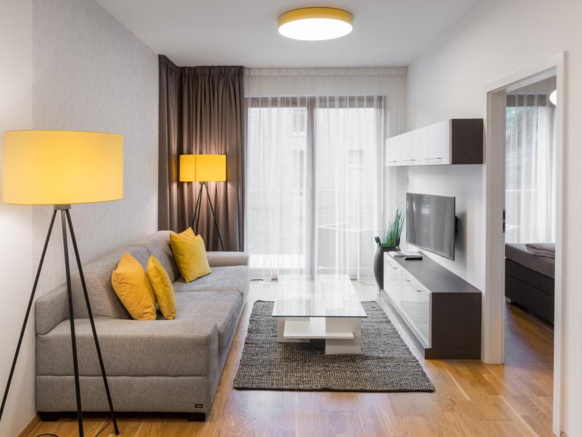 Suites And Apartments Medvedin Spindleruv Mlyn Bagian luar foto