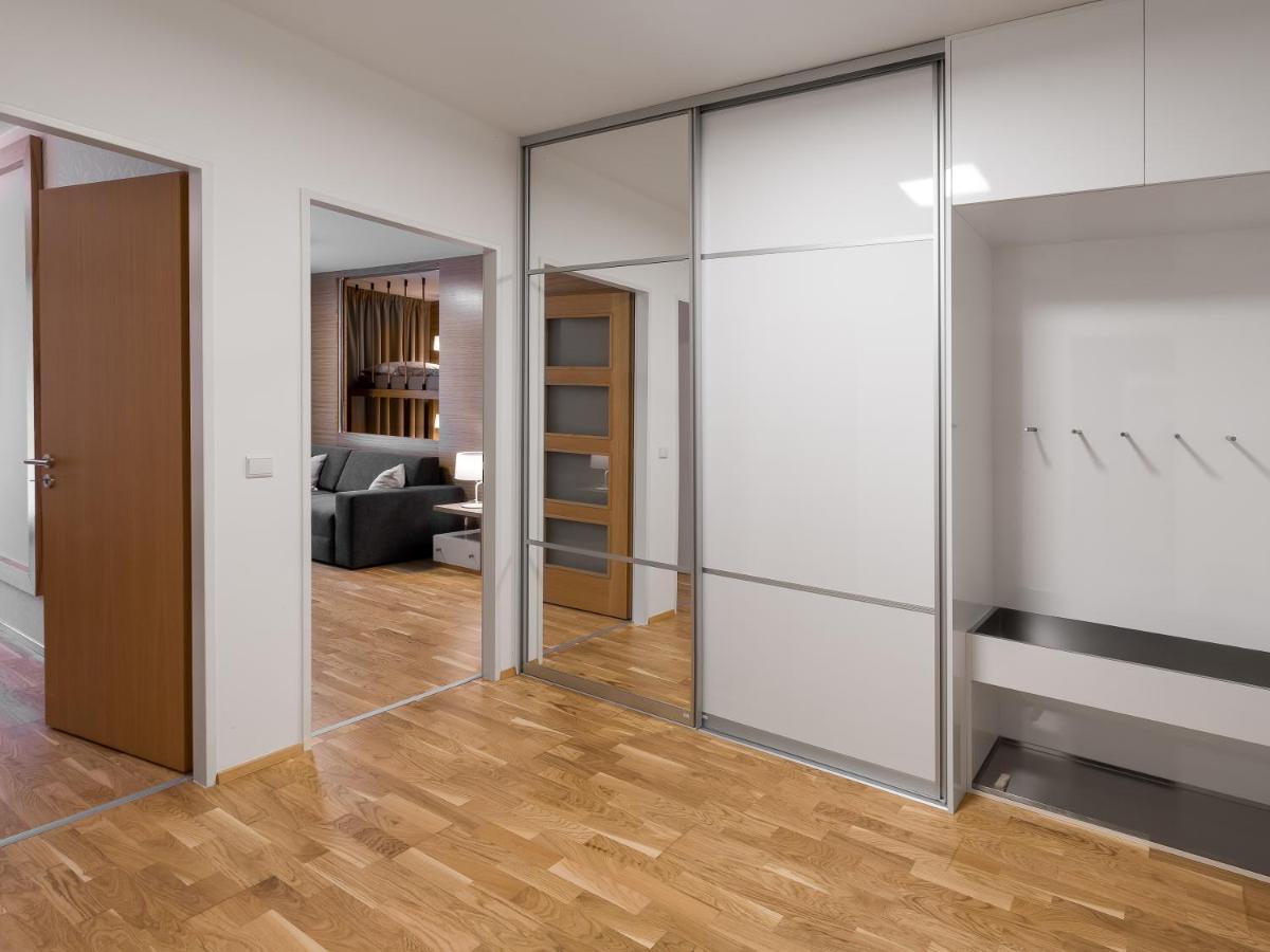 Suites And Apartments Medvedin Spindleruv Mlyn Bagian luar foto