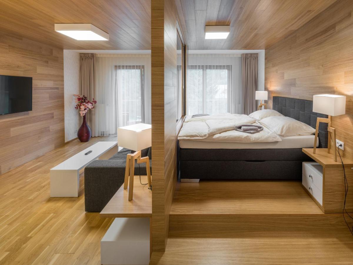 Suites And Apartments Medvedin Spindleruv Mlyn Bagian luar foto